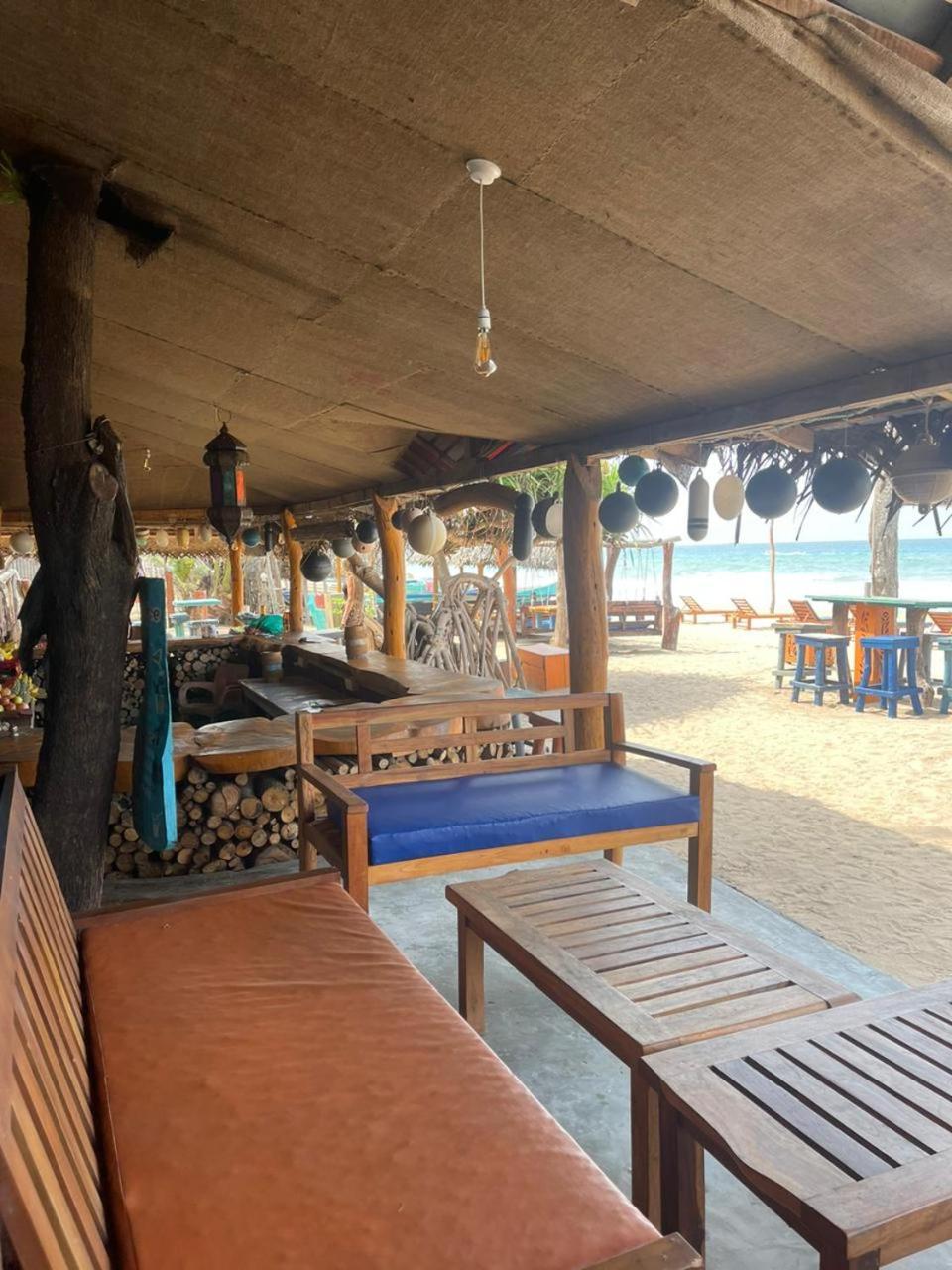 Vitamin Sea Beach Cabana & Hostel Nilaveli Exterior photo