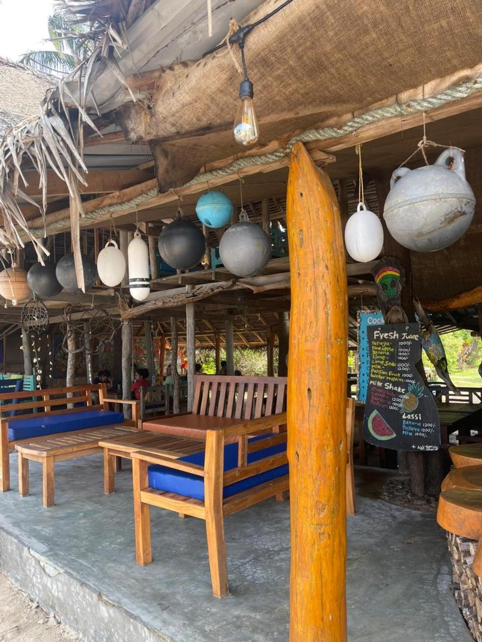 Vitamin Sea Beach Cabana & Hostel Nilaveli Exterior photo