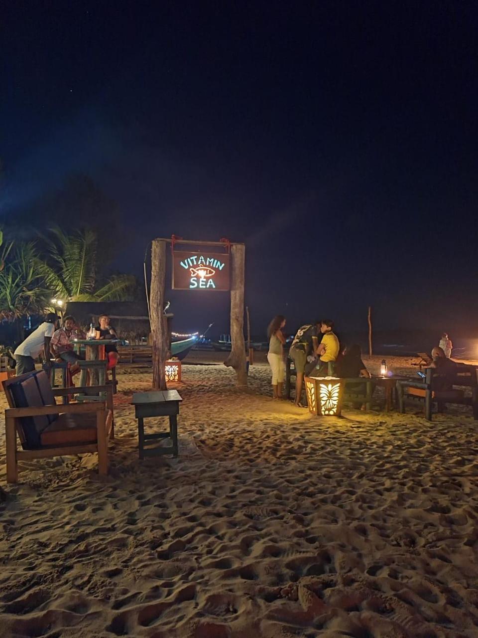 Vitamin Sea Beach Cabana & Hostel Nilaveli Exterior photo