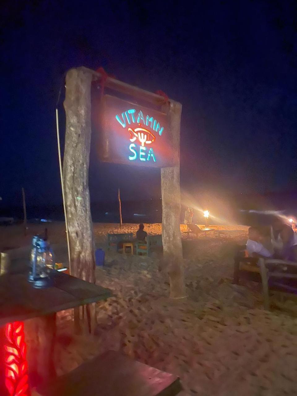Vitamin Sea Beach Cabana & Hostel Nilaveli Exterior photo