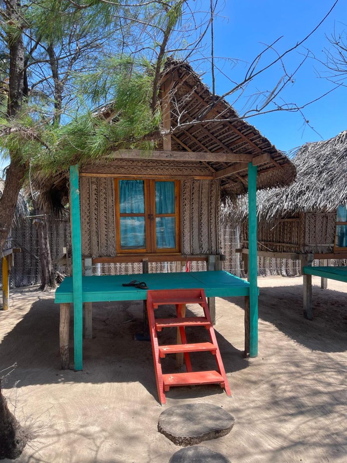 Vitamin Sea Beach Cabana & Hostel Nilaveli Exterior photo
