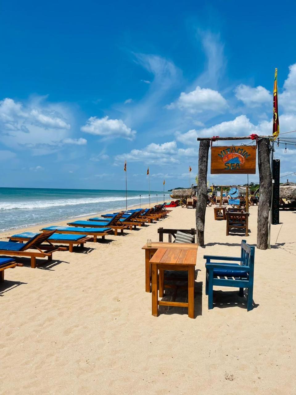 Vitamin Sea Beach Cabana & Hostel Nilaveli Exterior photo